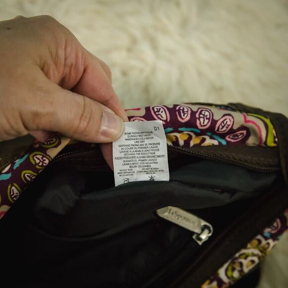 Le SportSac Kacey 3 Zipper Crossbody Paisley Print Zip Top Shoulder Bag Handbag - Picture 7 of 8